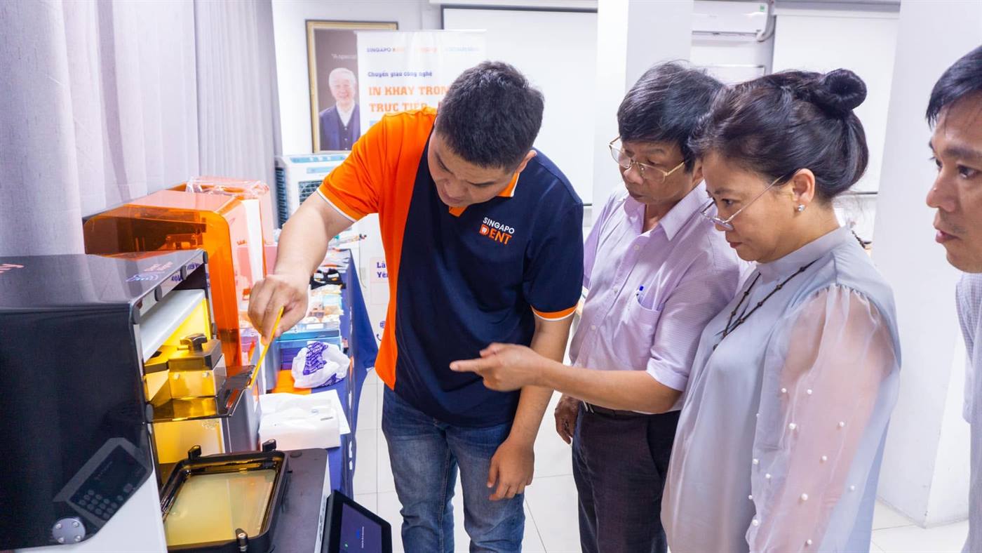 Chuyển giao công nghệ in khay trong suốt tại phòng khám